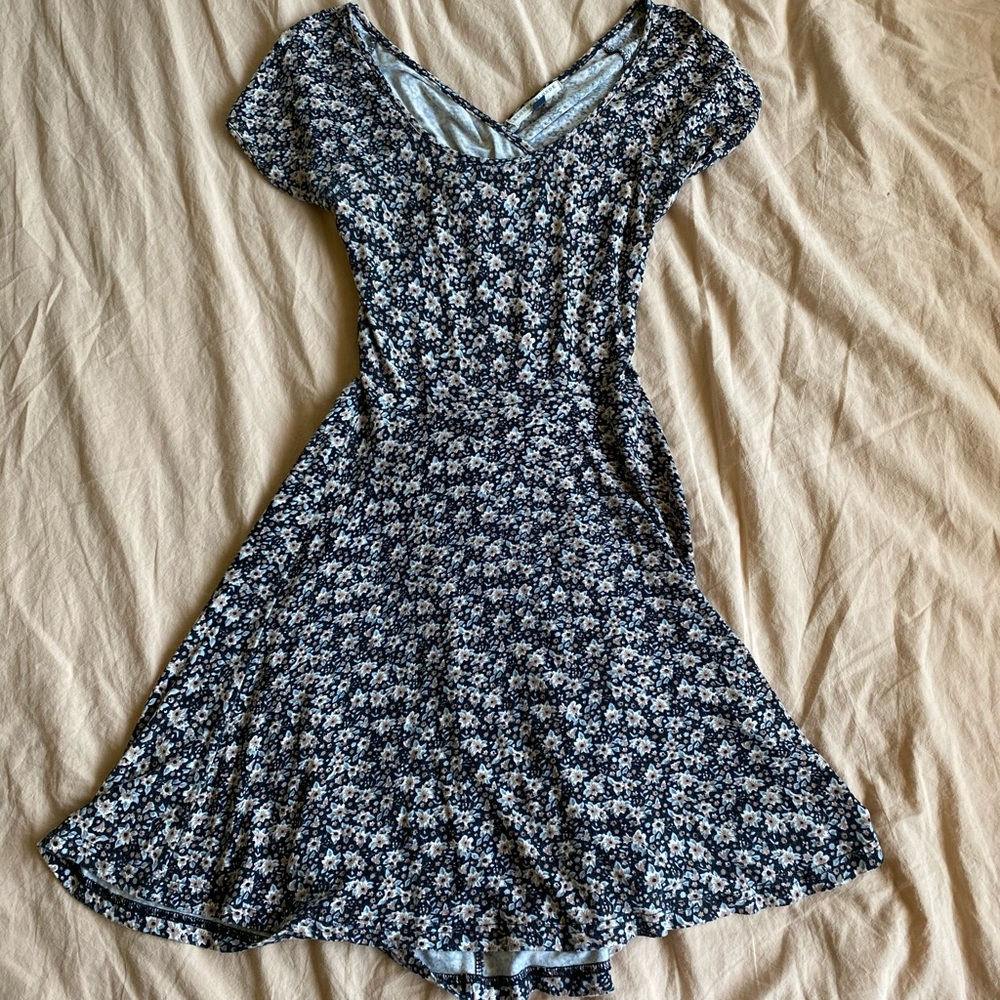 CRISS CROSS OPEN BACK DRESS